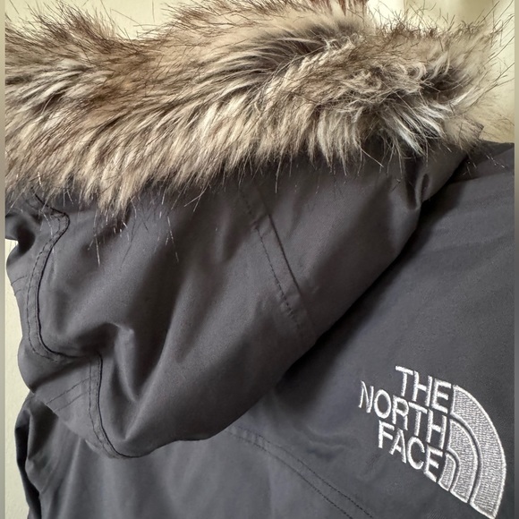 The North Face Men’s Down-filled Parka - Size M - Charcoal Gray - Picture 3 of 9